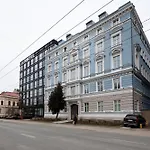 Raina Boulevard Exclusive Design Apartments By The Park