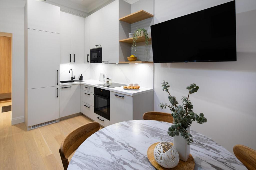 Raina Boulevard Exclusive Design By The Park Huoneisto