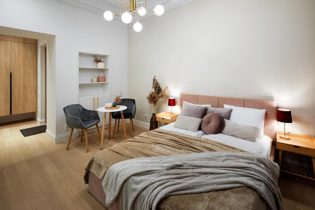 Dzīvoklis Raina Boulevard Exclusive Design By The Park Riga