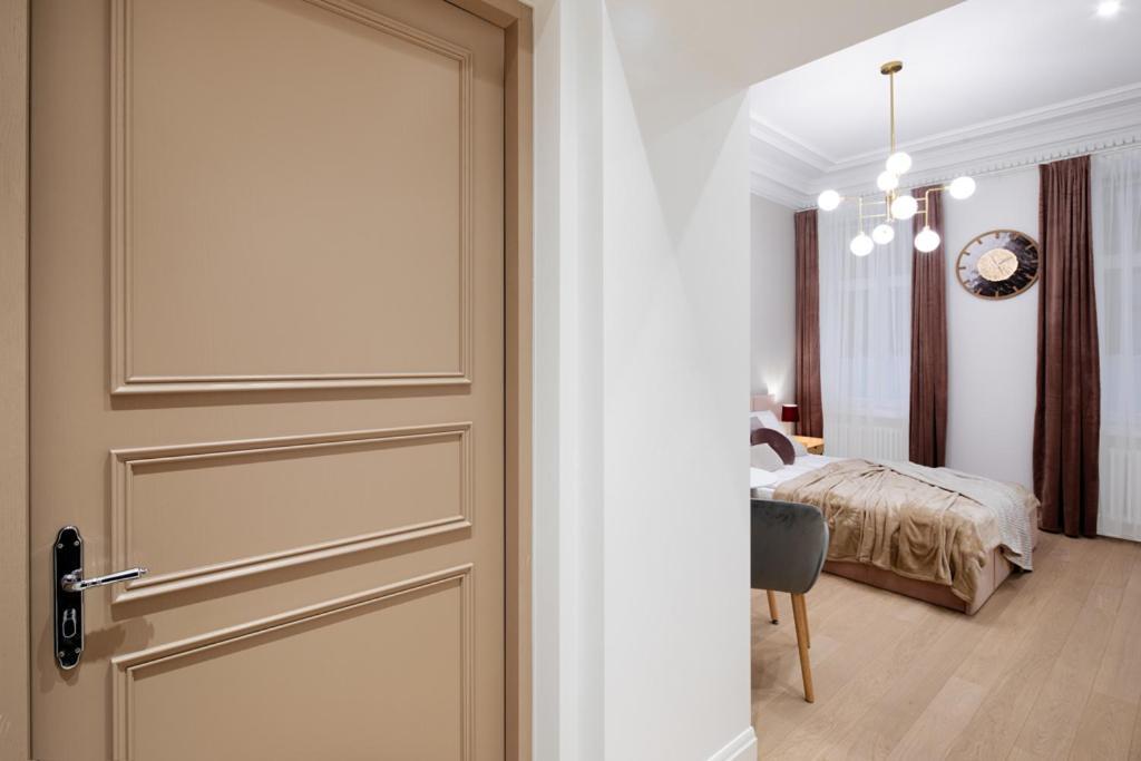 Raina Boulevard Exclusive Design By The Park Dzīvoklis Riga